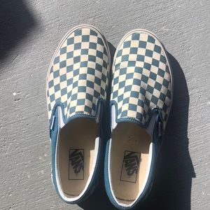 Vans classic slip ons